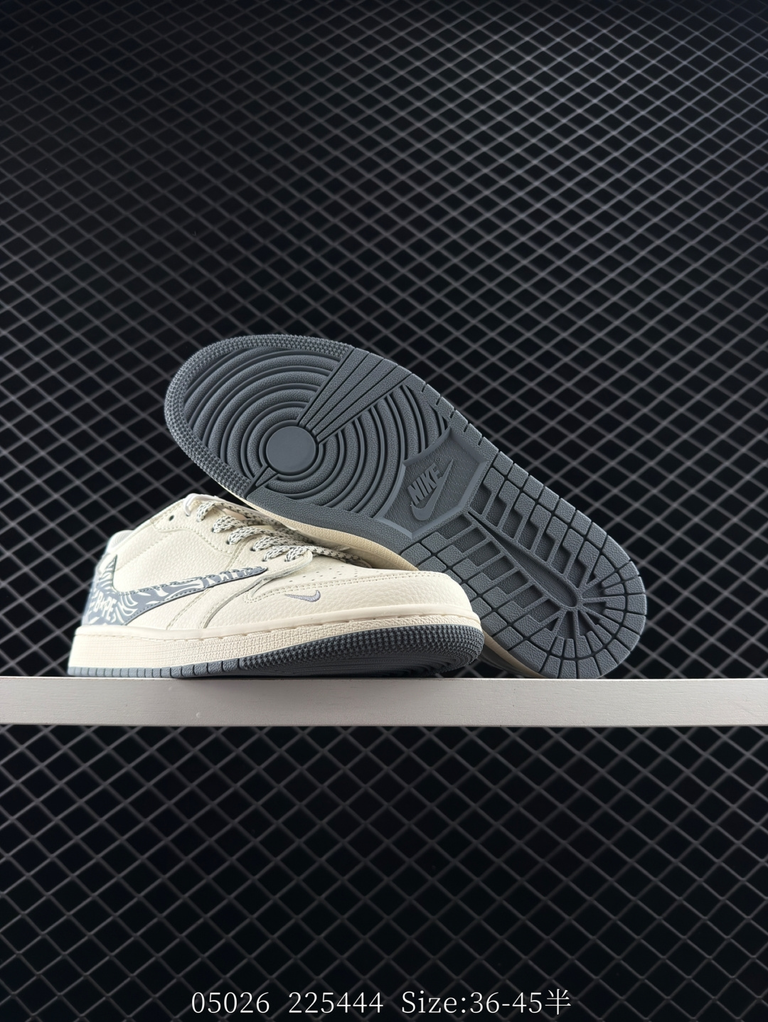 Travis Scott x Air Jordan 1 ” Reverse Mocha “